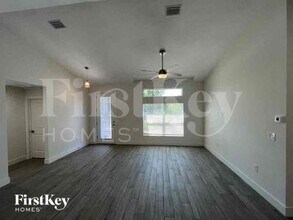 7411 Wycliff Dr in Port Charlotte, FL - Building Photo - Building Photo