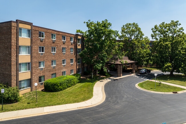 Moon Lake Village Condominiums