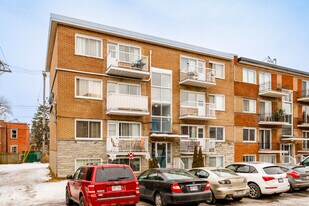 2357 Duff Court St in Lachine, QC - Building Photo