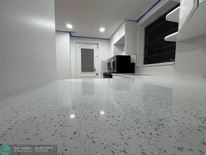 5800 Margate Blvd in Margate, FL - Building Photo - Building Photo
