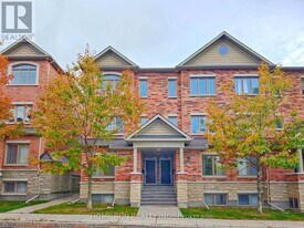 462 LeBoutillier Ave in Ottawa, ON - Building Photo