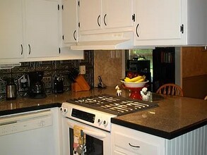 9525 Corsica Ave in Baton Rouge, LA - Building Photo - Building Photo