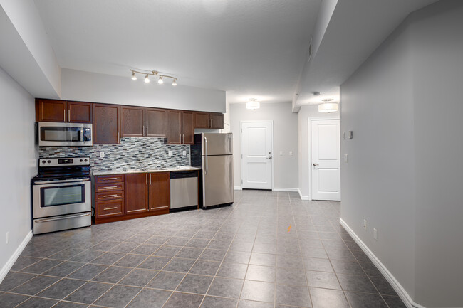 Rittenhouse Place in Kitchener, ON - Building Photo - Interior Photo