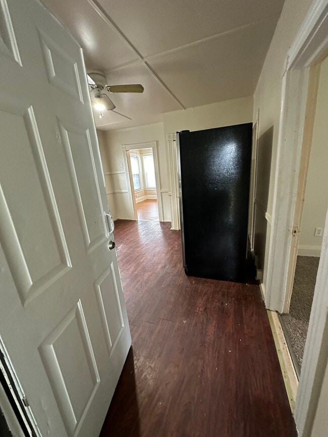 41 Lewiston Ave, Unit 1st floor in Willimantic, CT - Building Photo - Building Photo