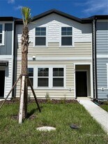 374 Cadberry Pl in St. Cloud, FL - Building Photo
