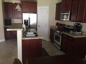 8943 Heights Dr in Sandy, UT - Building Photo - Building Photo