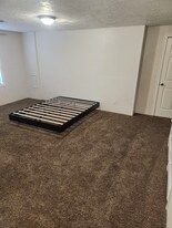 1846 Stallion Ln in Salt Lake City, UT - Building Photo