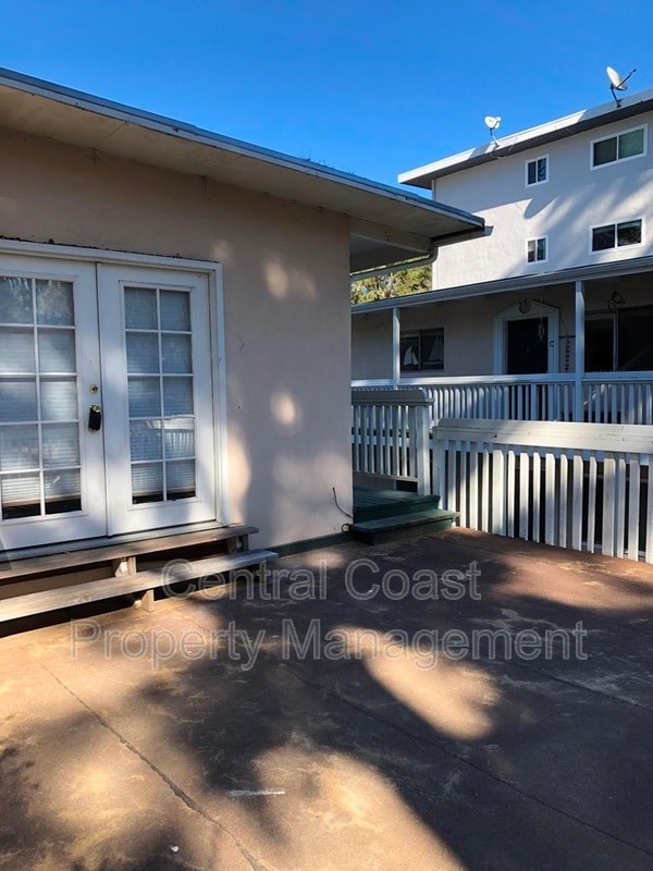 property at 1021 Funston Ave