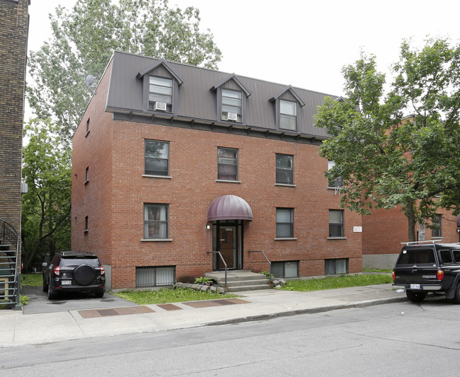 2510 Quesnel in Montréal, QC - Building Photo - Primary Photo