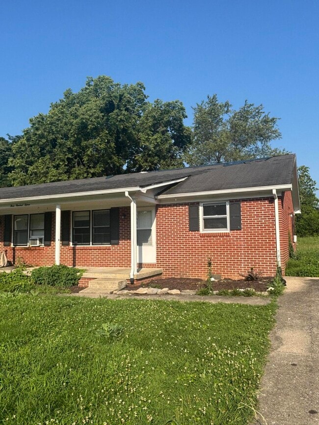 property at 315 Garden Park Dr