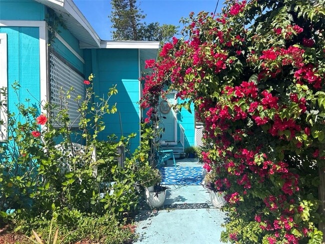 property at 914 8th St N