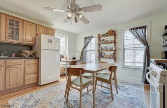 318 Claremont Ave in Montclair, NJ - Building Photo - Building Photo