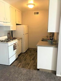 Building Photo - Fjc Apartments in Warrensburg, Missouri