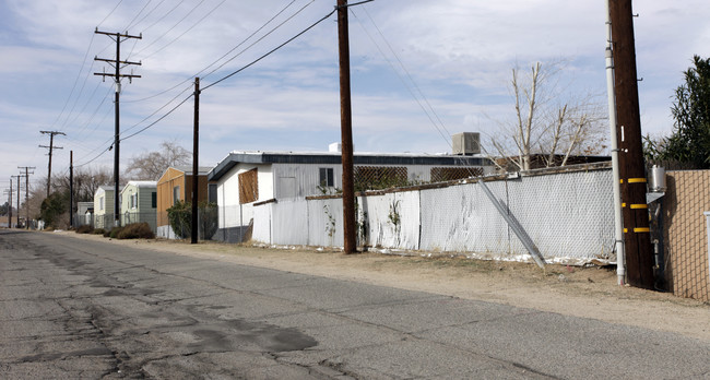 108 Cal Ave in Barstow, CA - Building Photo - Building Photo