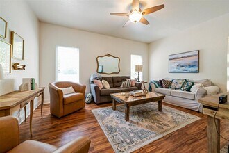 201 E 35th St in Austin, TX - Building Photo - Building Photo