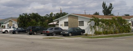 210 S Broadway in Lantana, FL - Foto de edificio - Building Photo