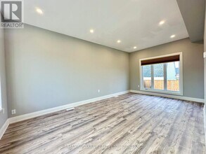 39 Grove Ave in St Catharines, ON - Building Photo - Building Photo