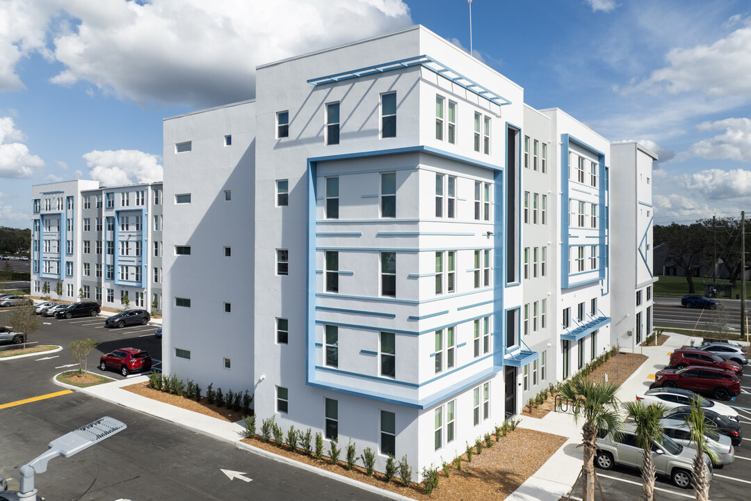 Andrew Landing in Riverview, FL - Building Photo