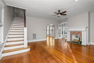 4600 Colonial Ave in Norfolk, VA - Foto de edificio - Building Photo