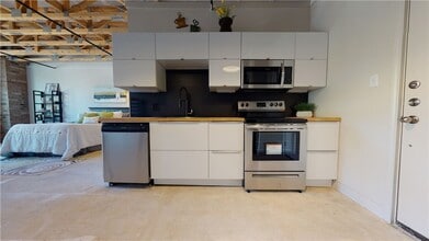 305 W 27th St, Unit 332 in Bryan, TX - Building Photo - Building Photo