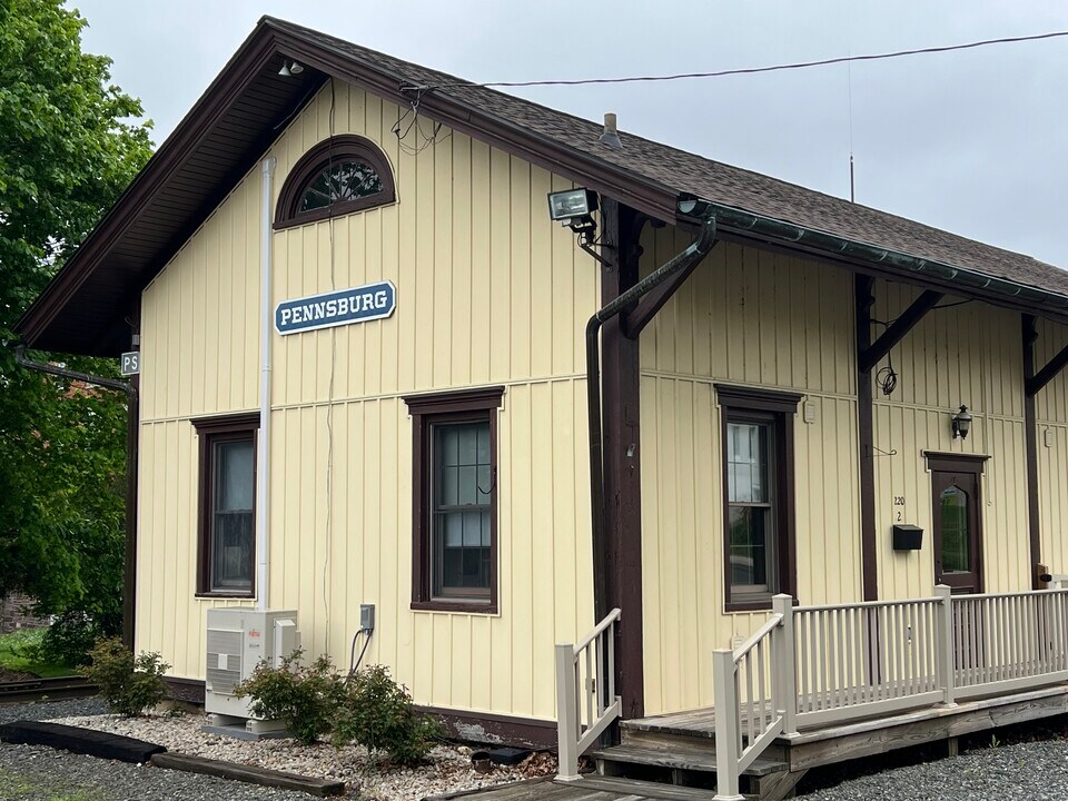 220 4th St, Unit 2 Photo