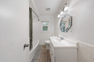 66 W Shore Dr in Vernon, NJ - Building Photo - Building Photo
