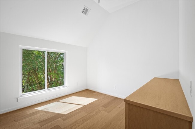 property at 4429 Woodside St