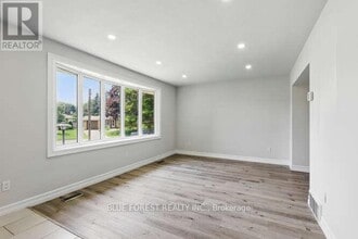 57 Vanbuskirk Dr in St Thomas, ON - Building Photo - Building Photo