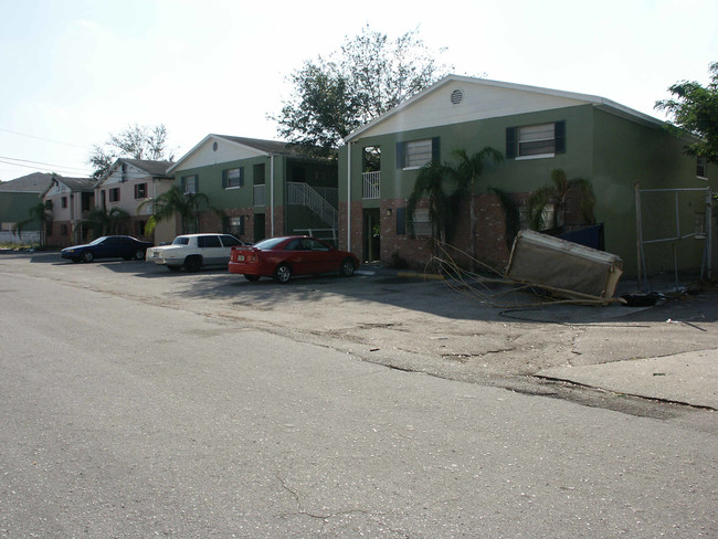 Cass Flats in Tampa, FL - Foto de edificio - Building Photo