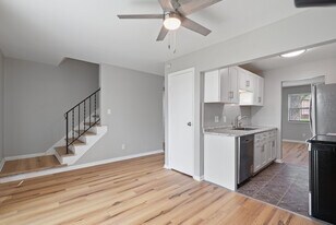 3027-3029 Rotunda Ct S, Unit 3027 Rotunda Court South in Columbus, OH - Building Photo