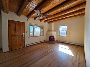 1823 Tewa Rd in Santa Fe, NM - Building Photo - Building Photo