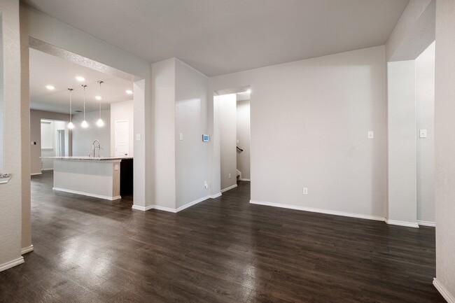 15310 Comanche Grv in San Antonio, TX - Building Photo - Building Photo
