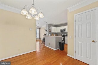 21877 Elkins Terrace in Sterling, VA - Building Photo - Building Photo