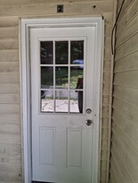 4 Division St in Danbury, CT - Building Photo
