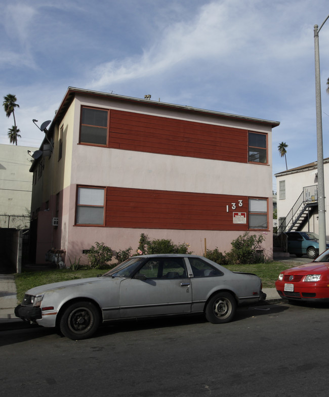 133 N Edgemont St in Los Angeles, CA - Building Photo - Building Photo