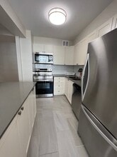 50 Rosehill Ave in Toronto, ON - Building Photo - Building Photo