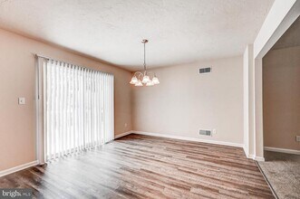 180 Breezewood Dr in Hanover, PA - Building Photo - Building Photo