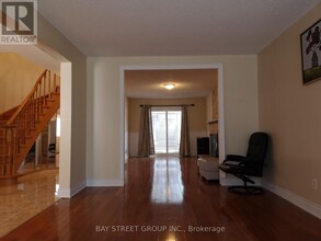 3 Feltham Rd in Markham, ON - Building Photo - Building Photo
