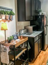 4717 N Leavitt St, Unit 2 in Chicago, IL - Building Photo - Building Photo