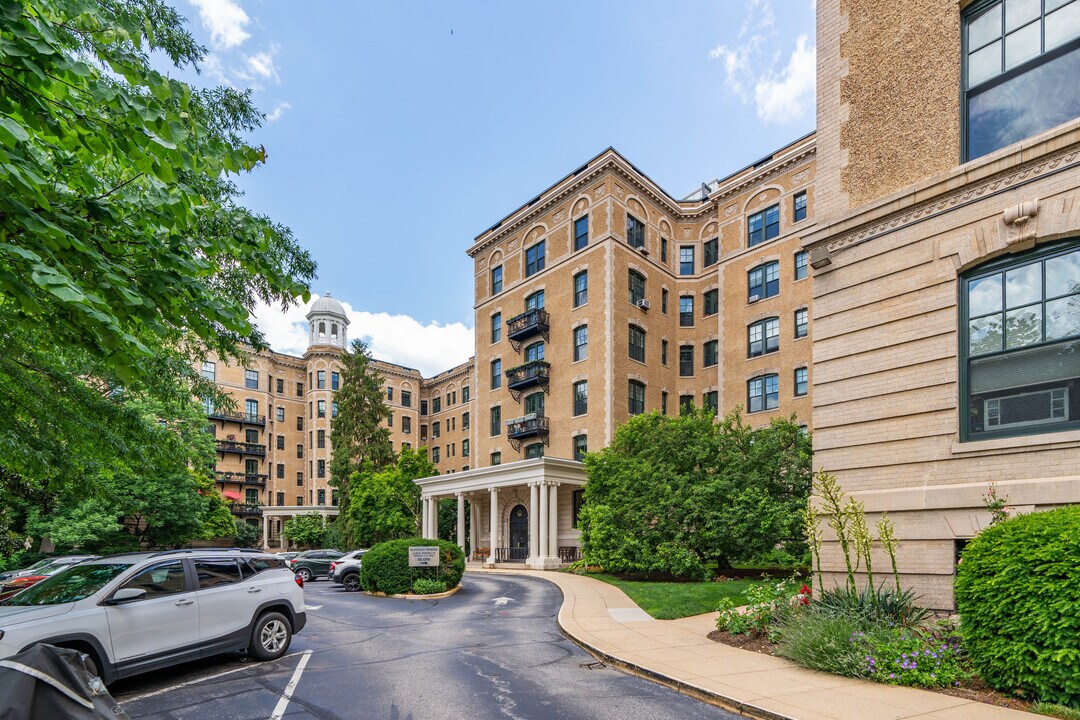 The Ontario in Washington, DC - Building Photo
