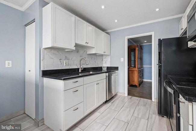 549 Florida Ave in Herndon, VA - Building Photo - Building Photo