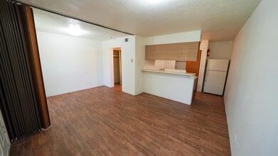 Brandywood Park - FREE Utilities in Albuquerque, NM - Foto de edificio - Building Photo