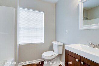 1602 E Henry St in Savannah, GA - Building Photo - Building Photo