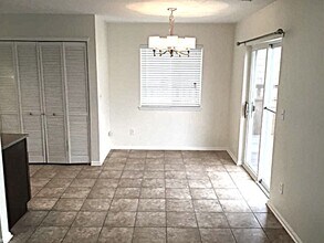 5075 Pelican St in Brighton, CO - Foto de edificio - Building Photo