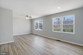 12346 Woodlawn Ct in Woodbridge, VA - Building Photo - Building Photo