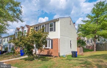 6921 Scotch Dr in Laurel, MD - Building Photo - Building Photo