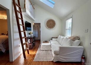 56 Tuscarora Dr in Centerport, NY - Building Photo - Building Photo