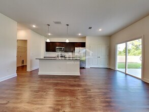 962 Tan Tara Trl in Jacksonville, FL - Building Photo - Building Photo