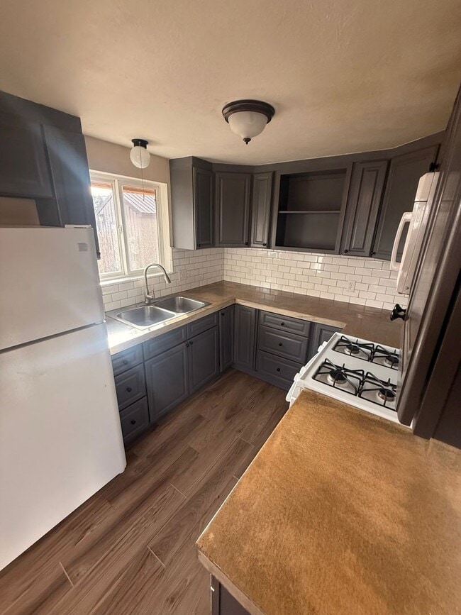 1850 Siskiyou St in Klamath Falls, OR - Building Photo - Building Photo