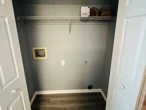 1605 Cobbler Dr in Lutz, FL - Foto de edificio - Building Photo